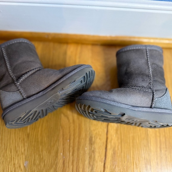 UGG Kids Gray Boots - Picture 3 of 7